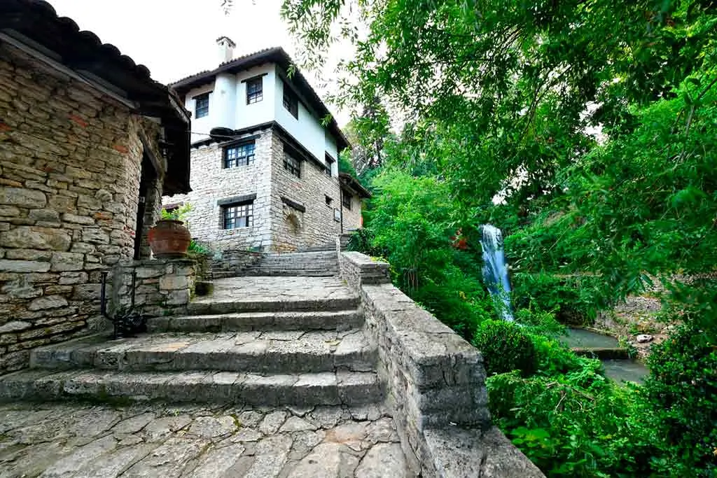 Best castles in Bulgaria-Palace-and-Botanical-Gardens-of-Balchik
