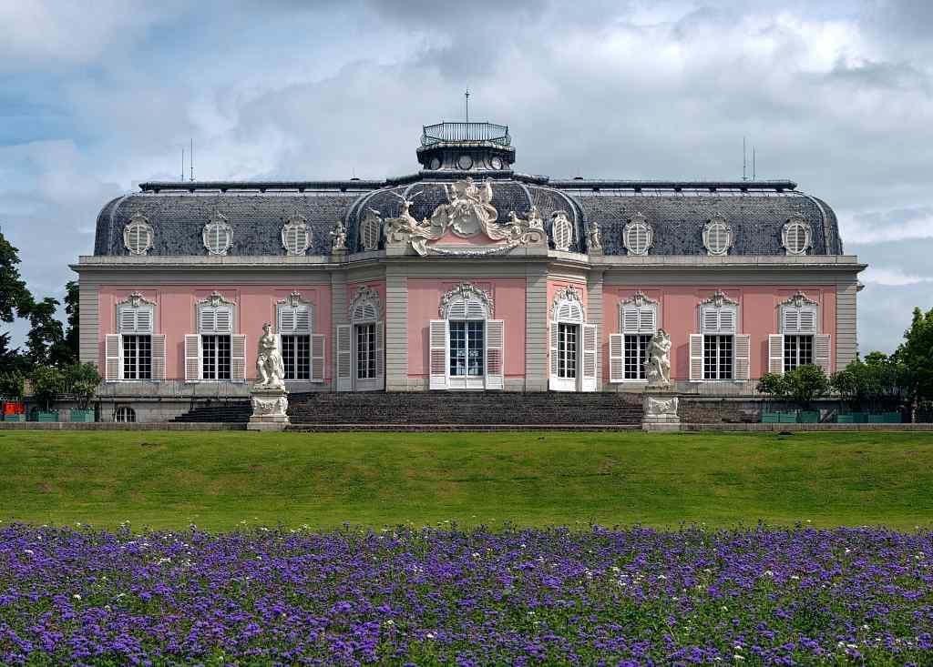 Best Castles near Dusseldorf - Historic European Castles