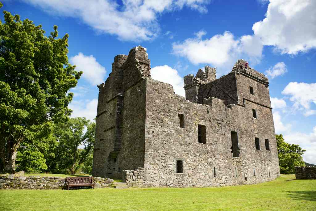 Best Castles in Argyll - Historic European Castles