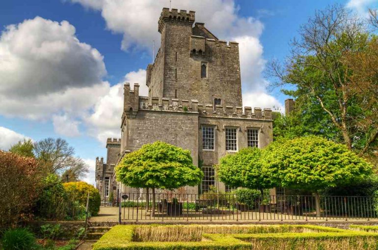 Best castles in Clare, Ireland - Historic European Castles