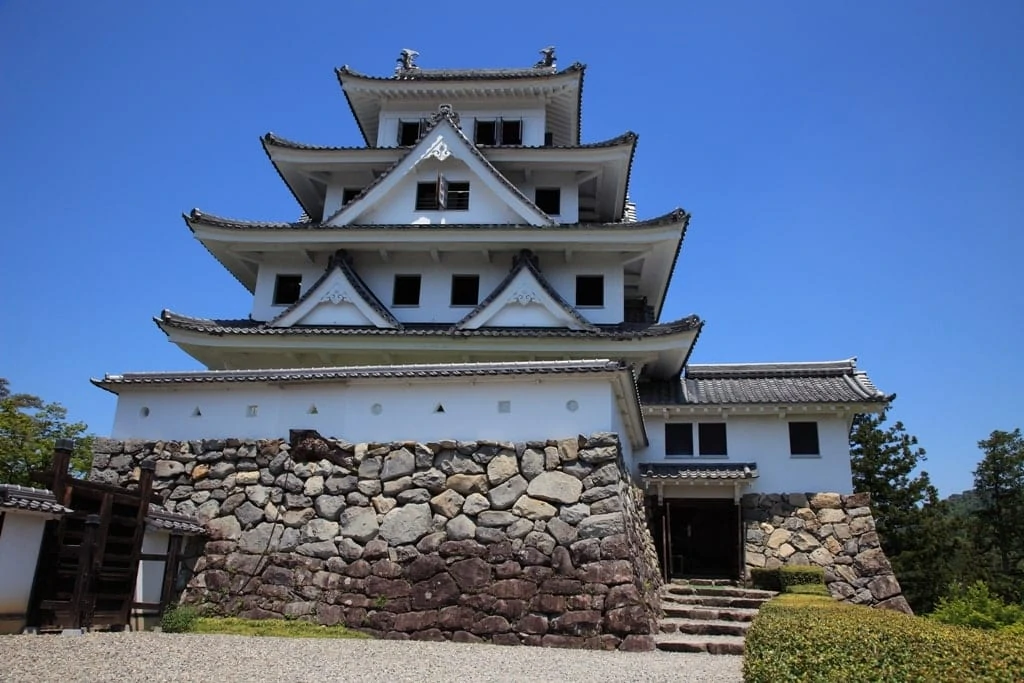 Hachiman Castle  - castles in Japan