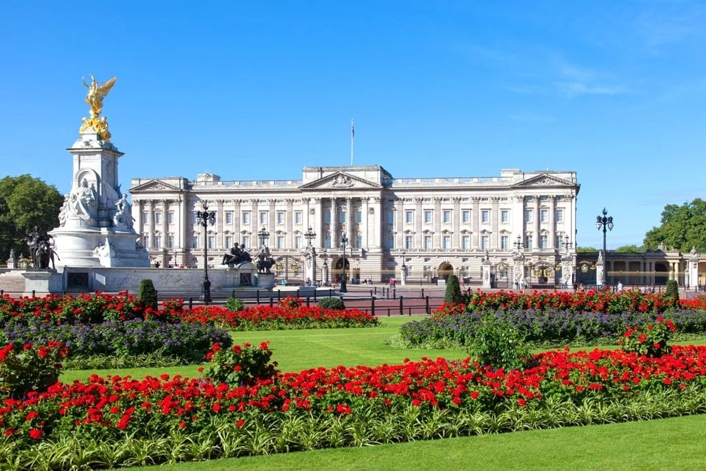 Buckingham Palace - British Royal Residences