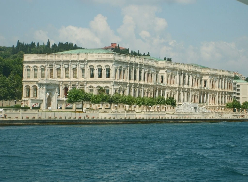 Cıragan Palace Kempinski Besiktas sea
