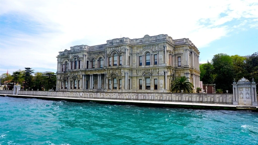Beylerbeyi Palace - Best Palaces in Istanbul