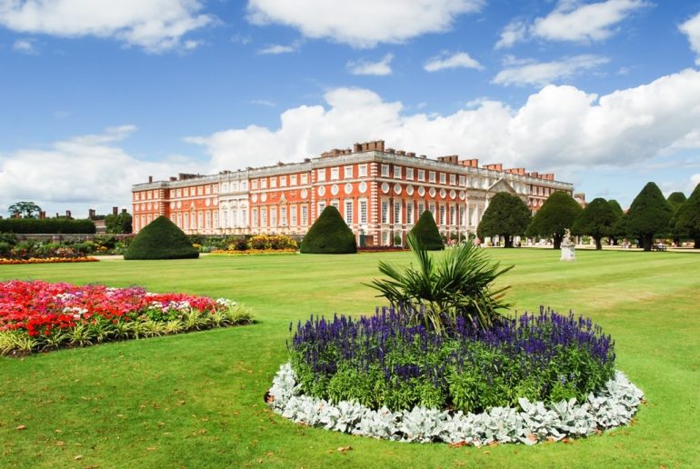 Royal Palaces in London - Historic European Castles