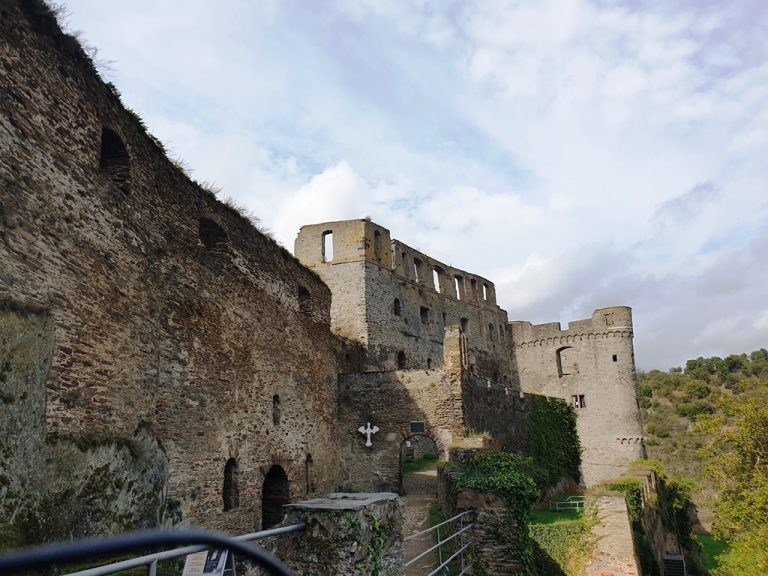 A Guide to Rheinfels Castle in Germany - Historic European Castles